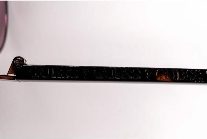 Guess GU00232